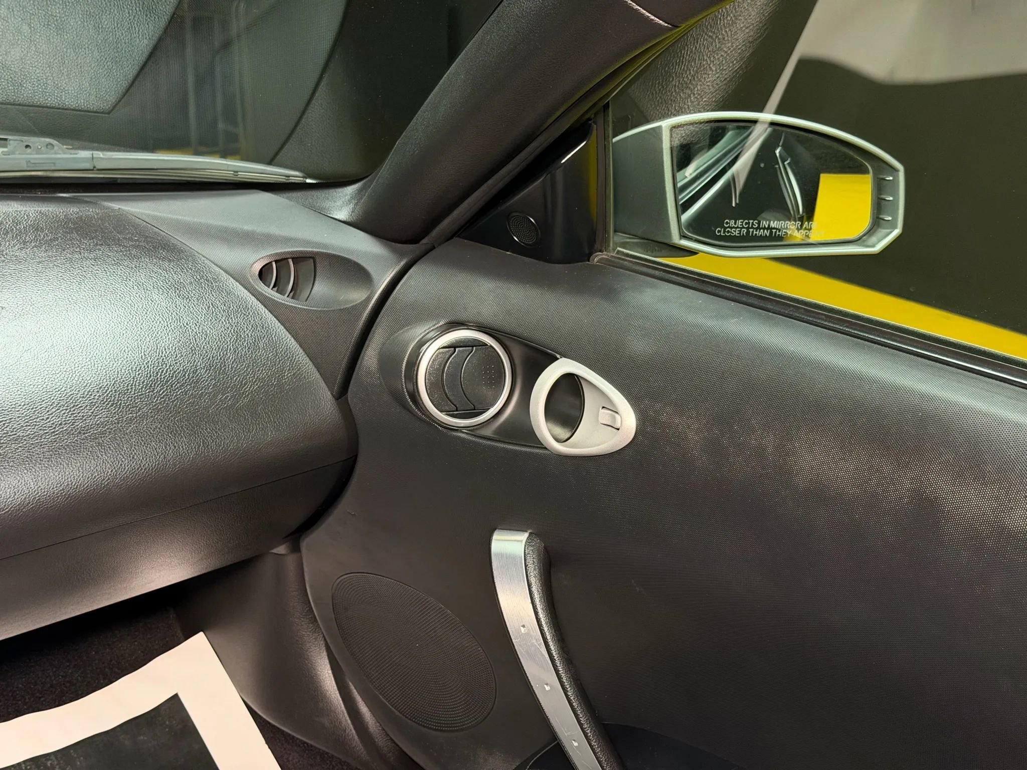 Used 2004 Nissan 350Z Touring image 19