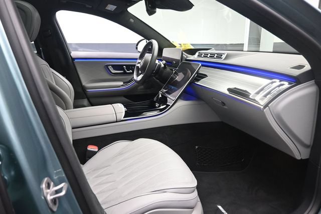 Used 2025 Mercedes-Benz S 63 AMG S image 28
