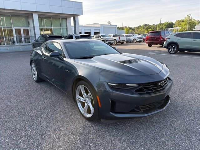 Used 2020 Chevrolet Camaro LT RWD image 3