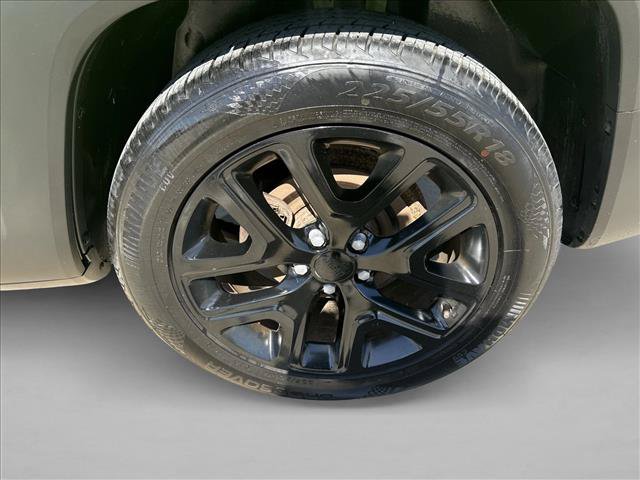Used 2017 Jeep Renegade Altitude FWD image 16