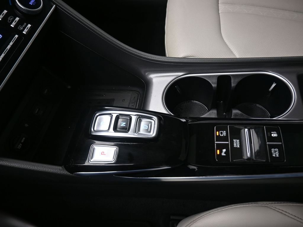 Used 2023 Hyundai Sonata Limited w/ Preferred Accessory Package FWD image 30