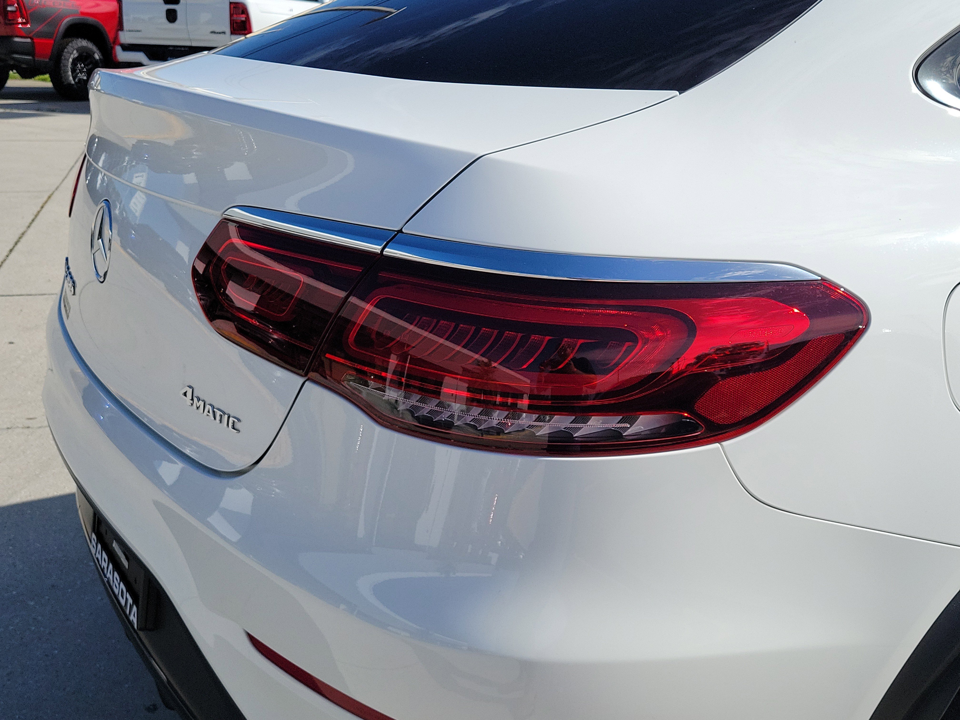 Used 2021 Mercedes-Benz GLC 300 4MATIC Coupe image 11