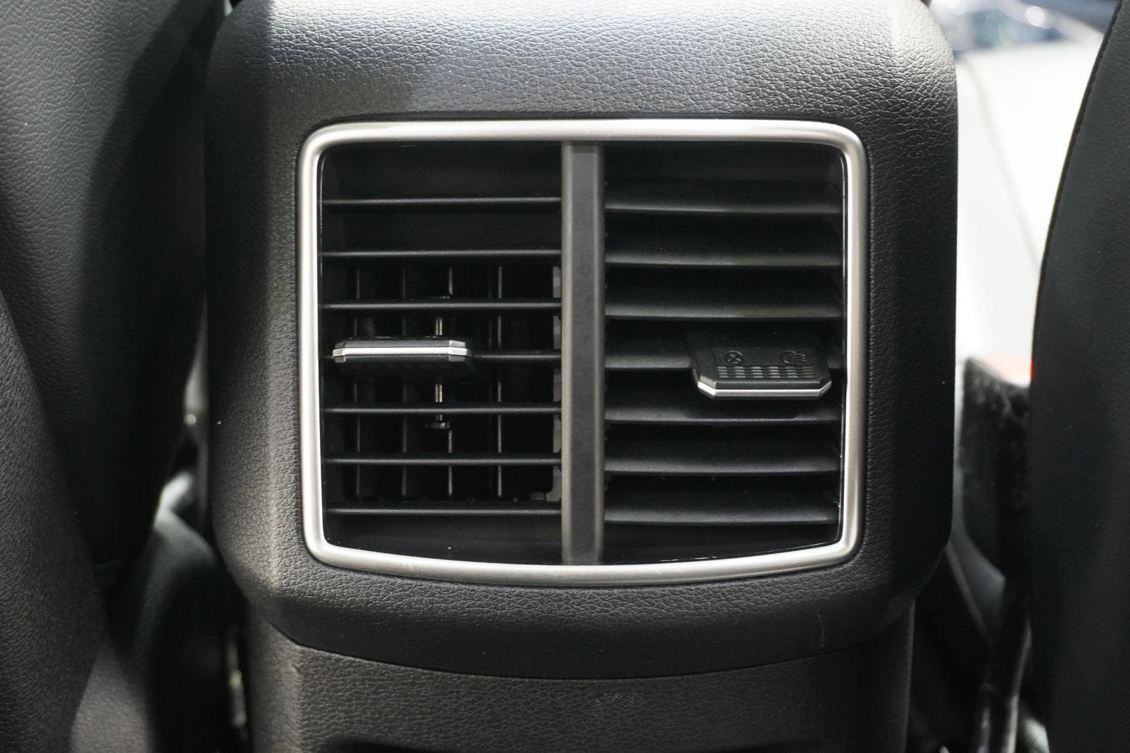 Used 2023 Kia Sportage SX image 35