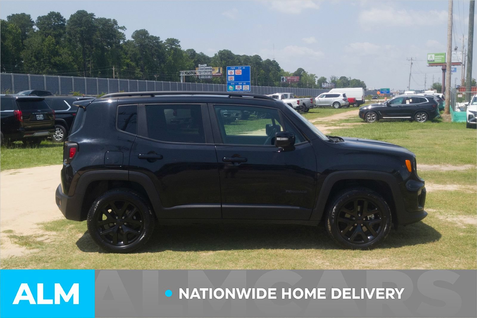 Used 2022 Jeep Renegade Altitude w/ Sun/Sound Group AWD/4WD image 4