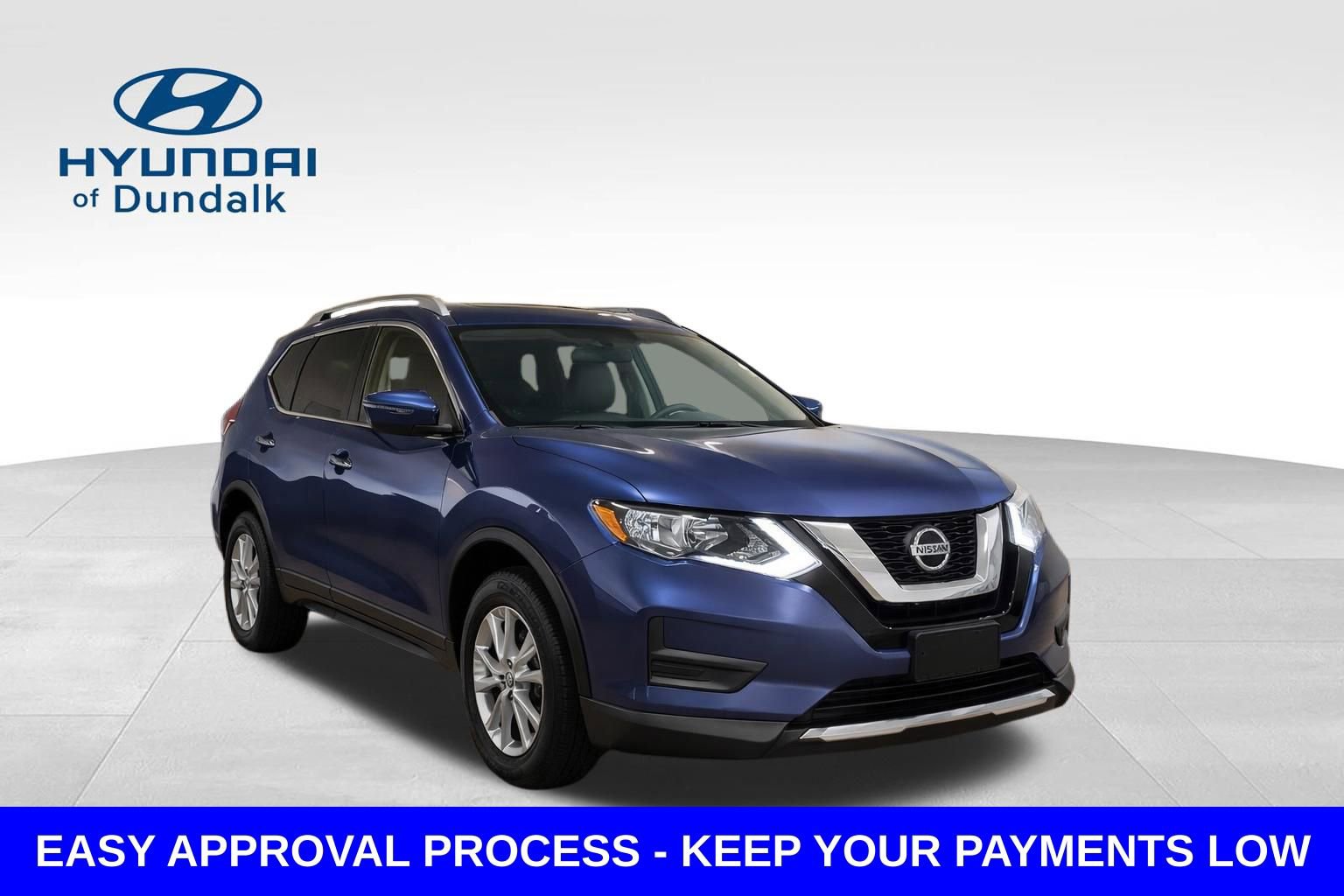 Used 2019 Nissan Rogue SV image 3