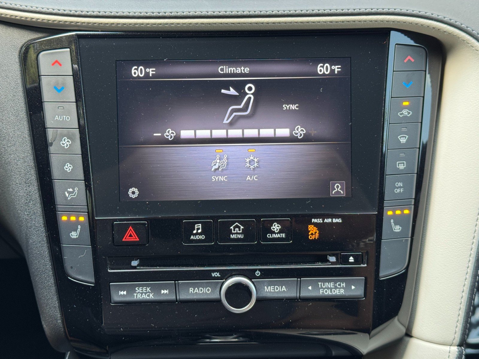 Used 2023 INFINITI QX55 Luxe w/ Cargo Package AWD/4WD image 27