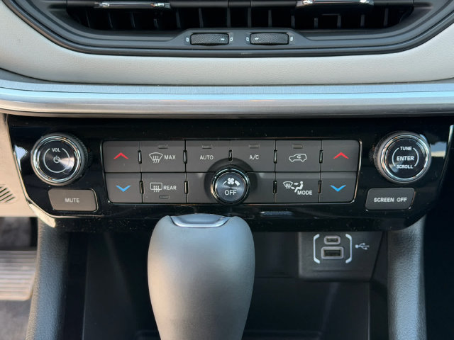 New 2026 Jeep Compass Limited AWD/4WD image 17