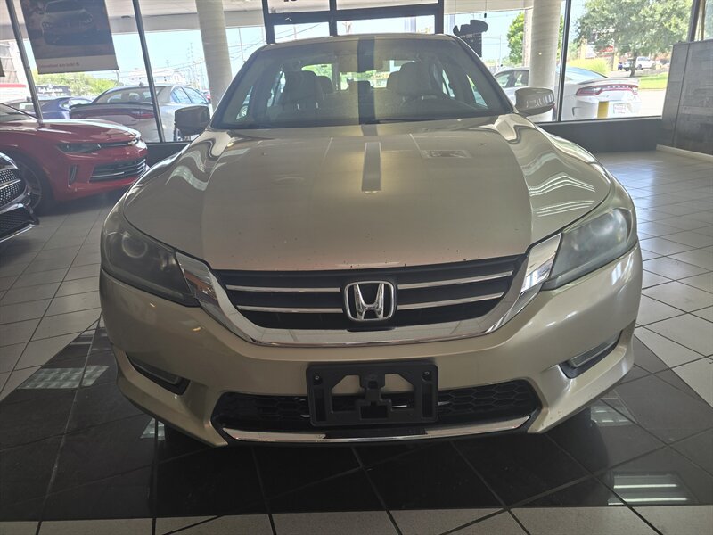 Used 2013 Honda Accord EX-L image 2