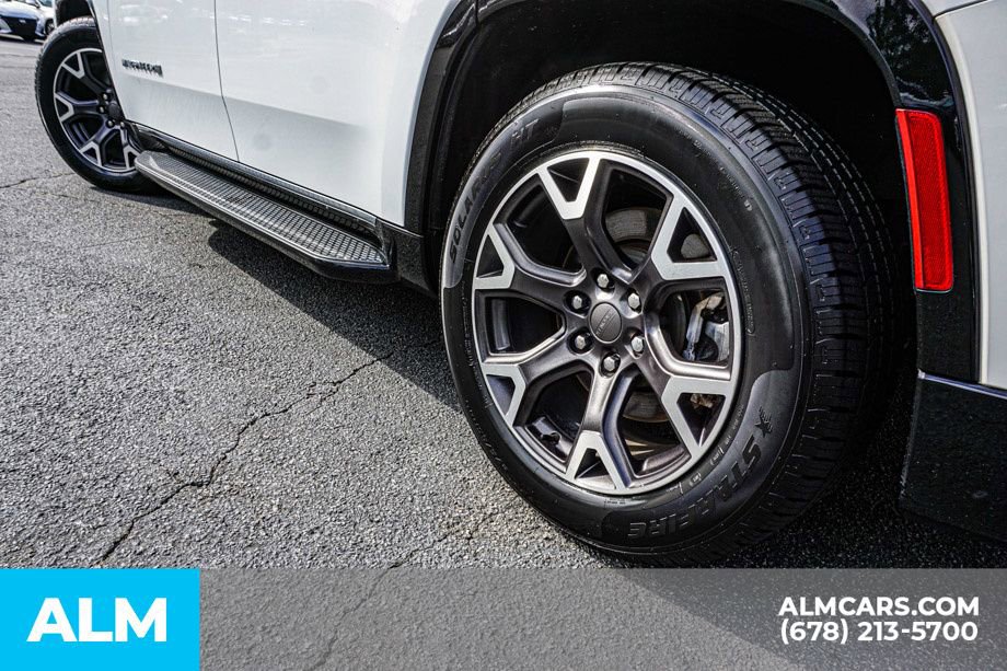 Used 2023 Jeep Wagoneer Series III w/ Preferred Equipment Group image 16