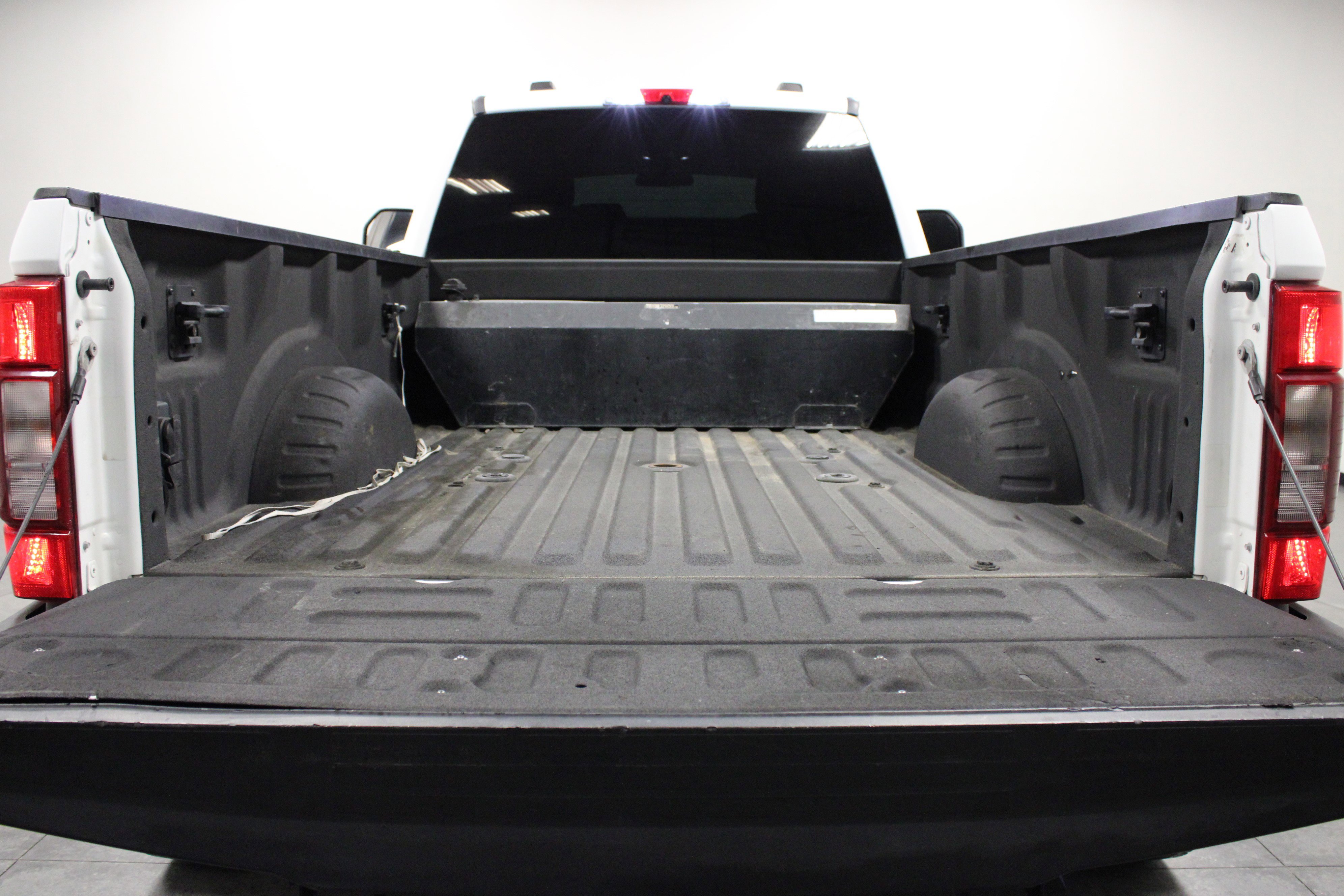 Used 2022 Ford F450 XLT w/ XLT Value Package image 13