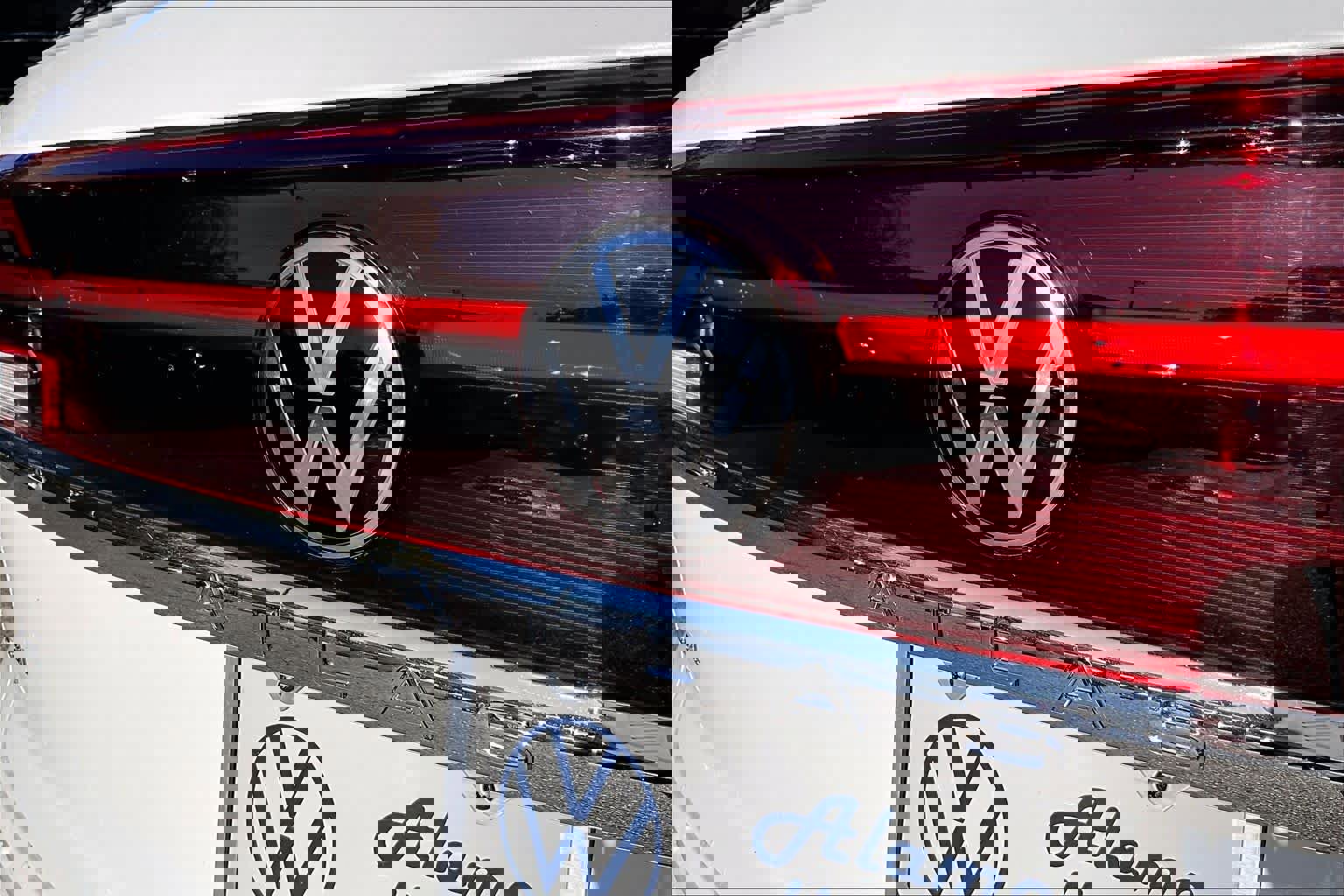 New 2026 Volkswagen Atlas Cross Sport SEL Premium R-Line image 15