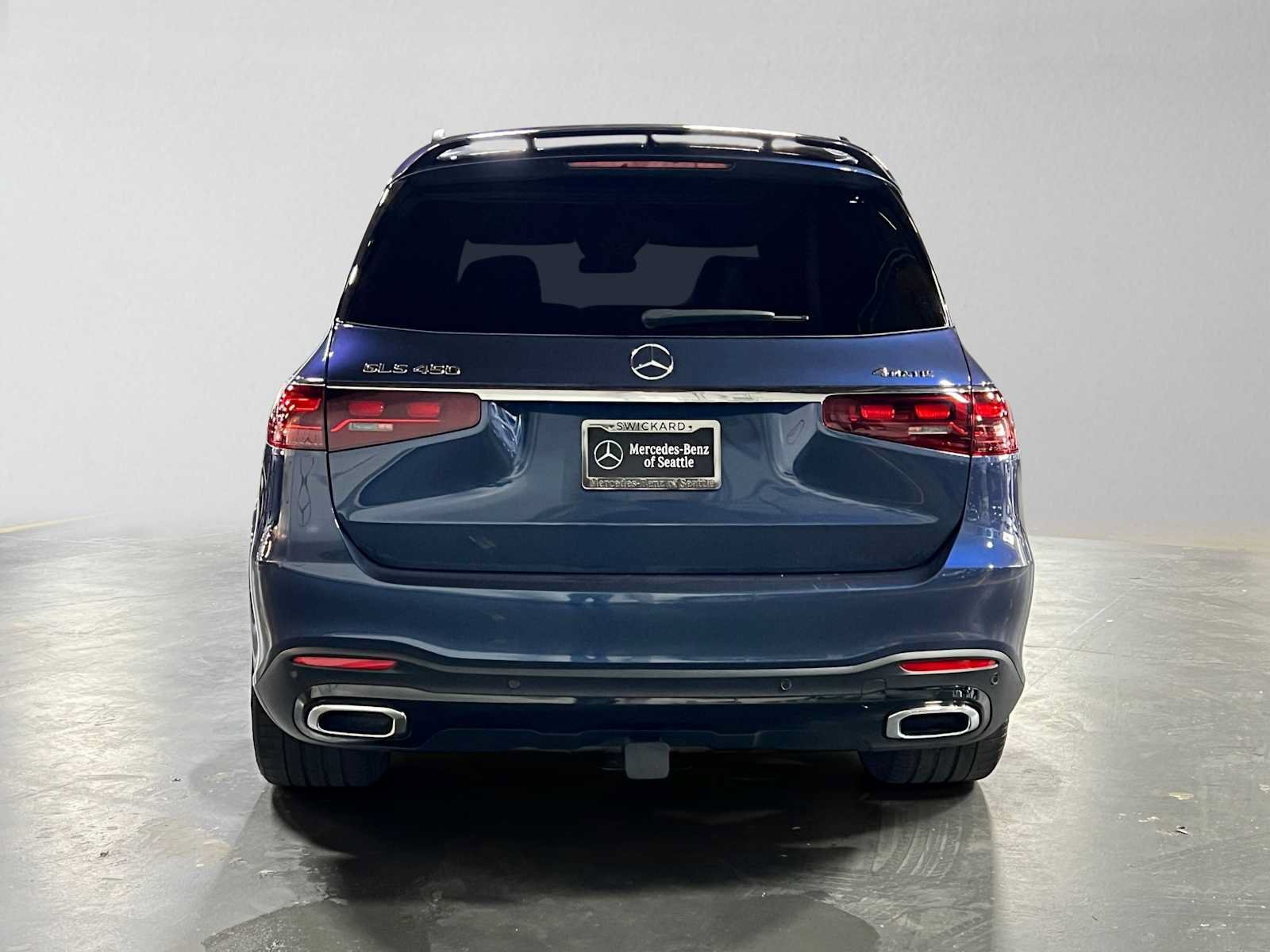 Certified 2024 Mercedes-Benz GLS 450 4MATIC image 4