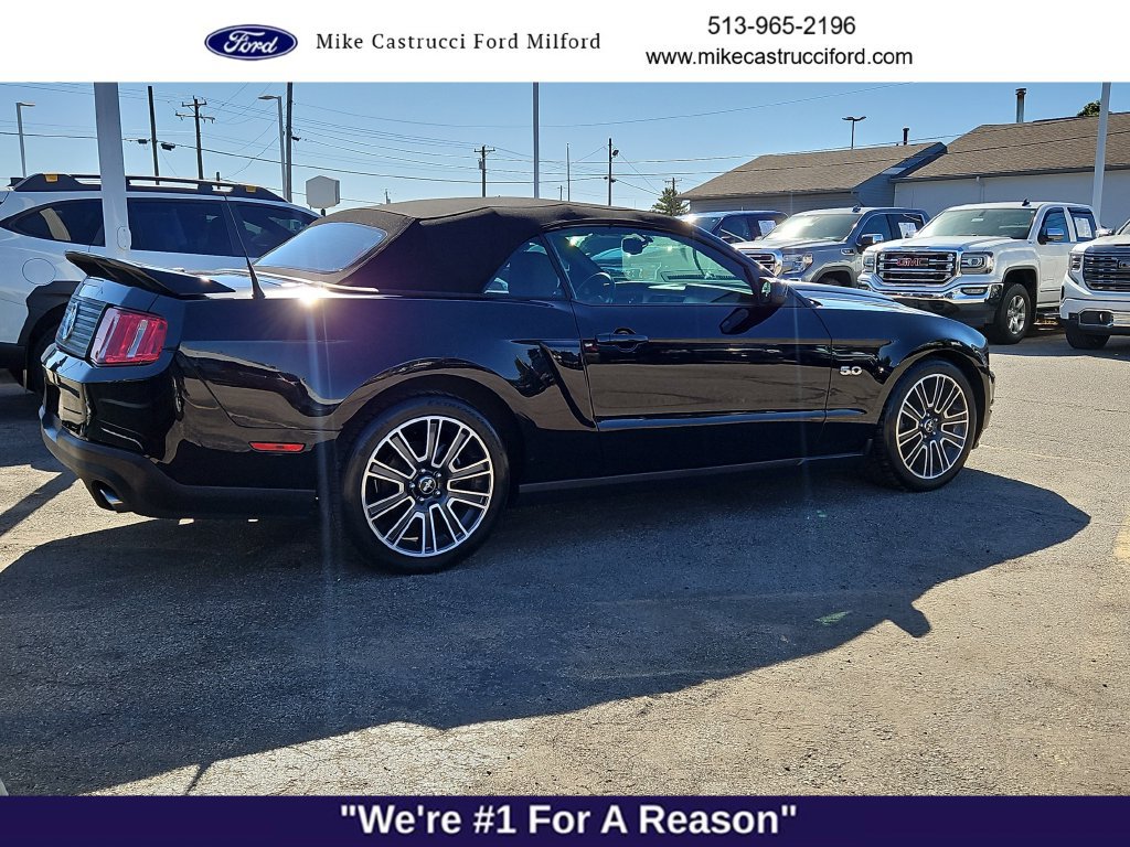 Used 2012 Ford Mustang GT Premium w/ Electronics Pkg RWD image 5