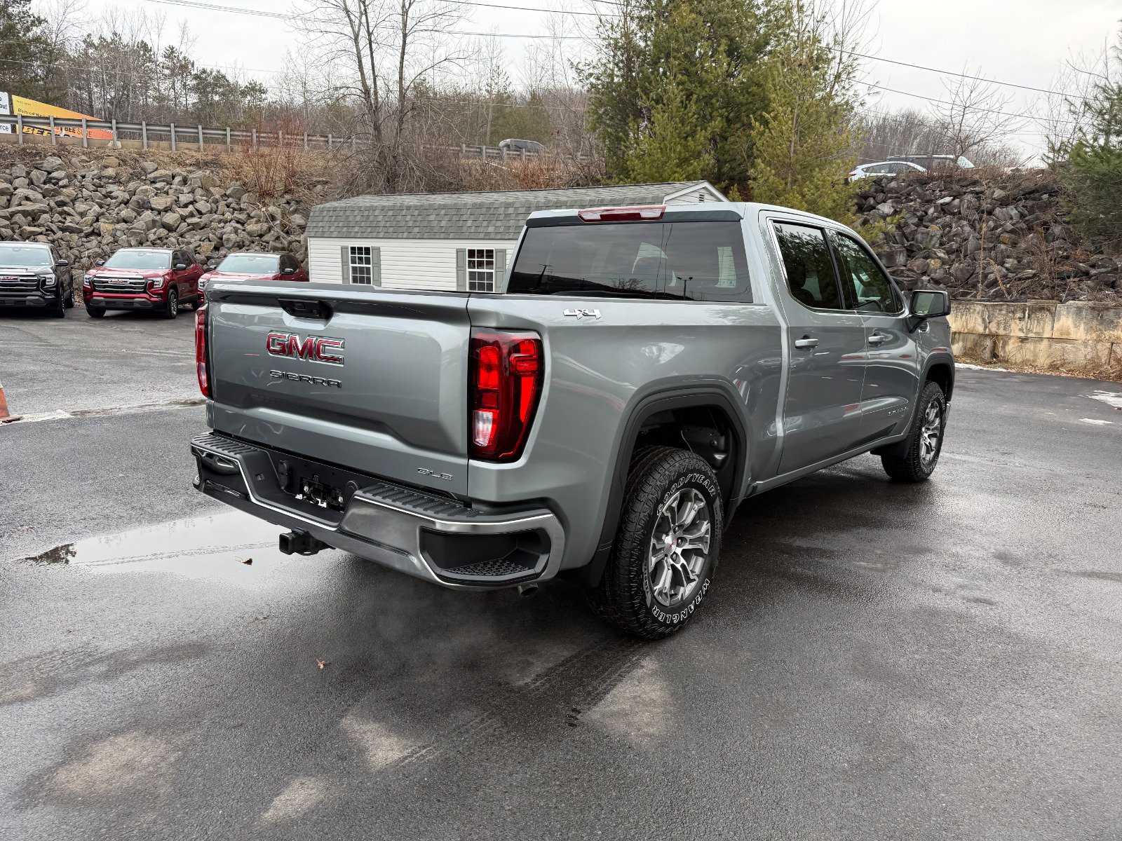 New 2026 GMC Sierra 1500 SLE w/ Max Trailering Package AWD/4WD image 5