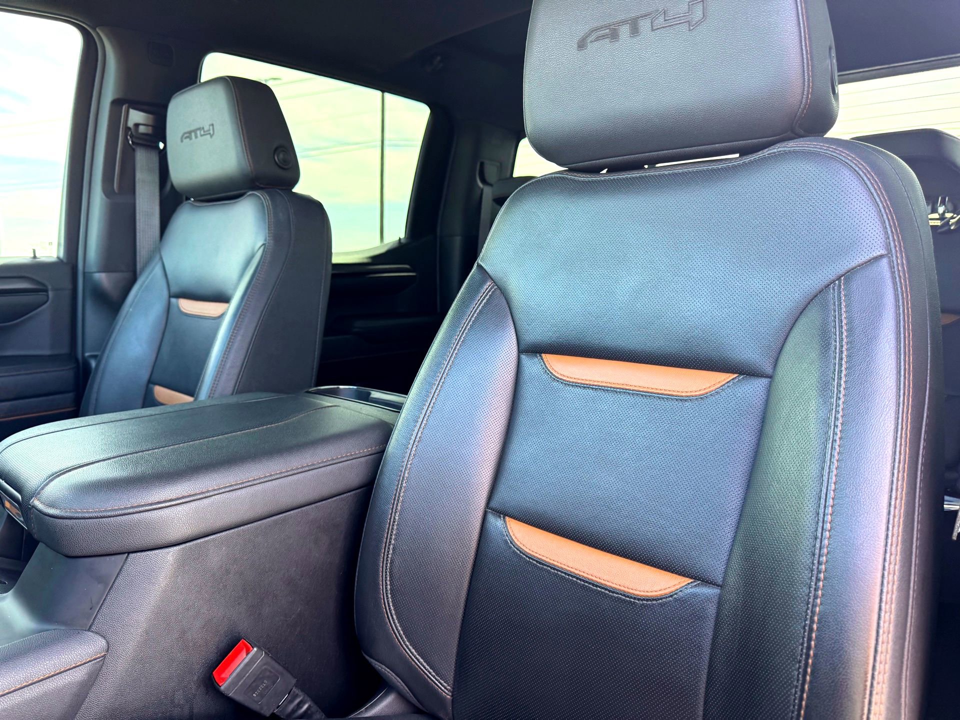 Used 2023 GMC Sierra 1500 AT4 w/ Technology Package image 13