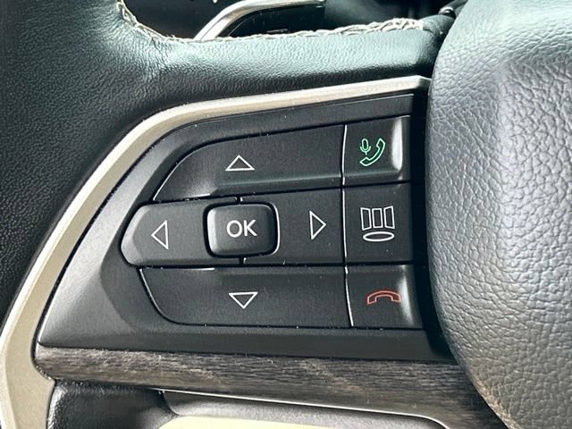 Used 2022 Jeep Grand Cherokee Limited AWD/4WD image 46