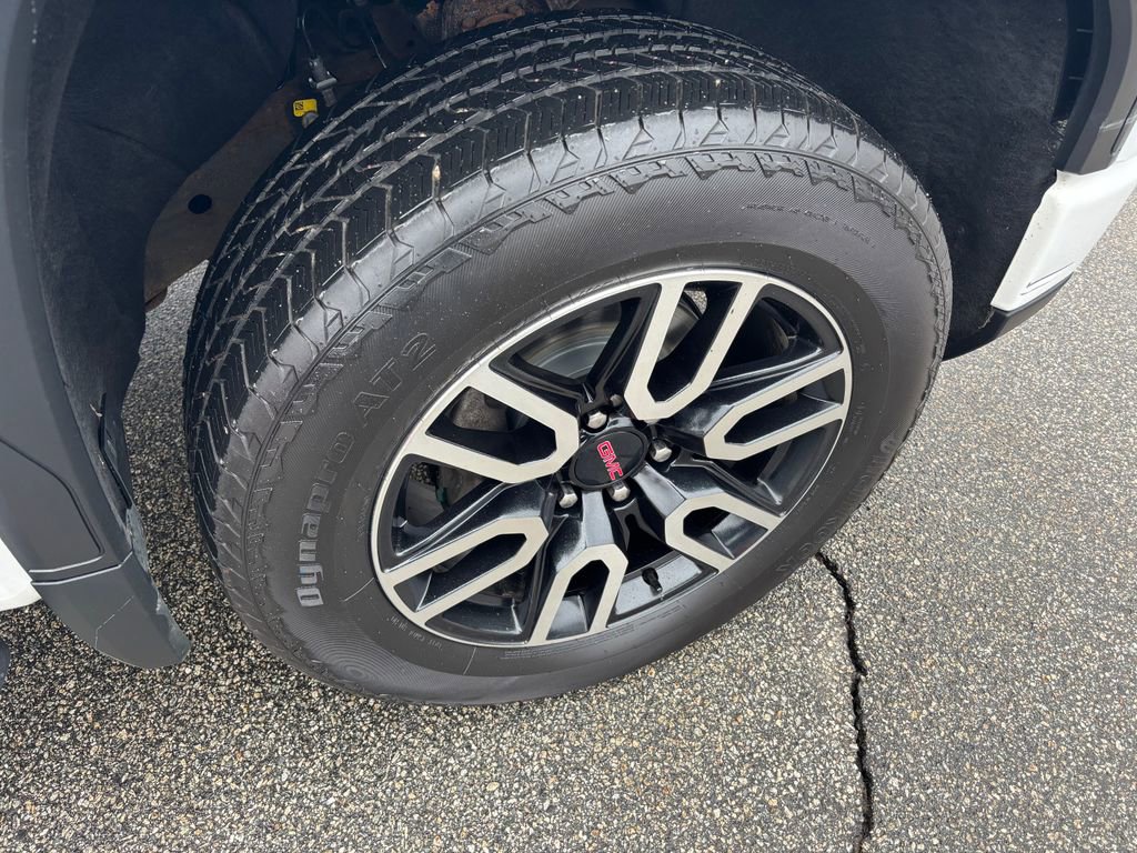 Used 2023 GMC Sierra 1500 AT4 w/ AT4 Premium Package image 33