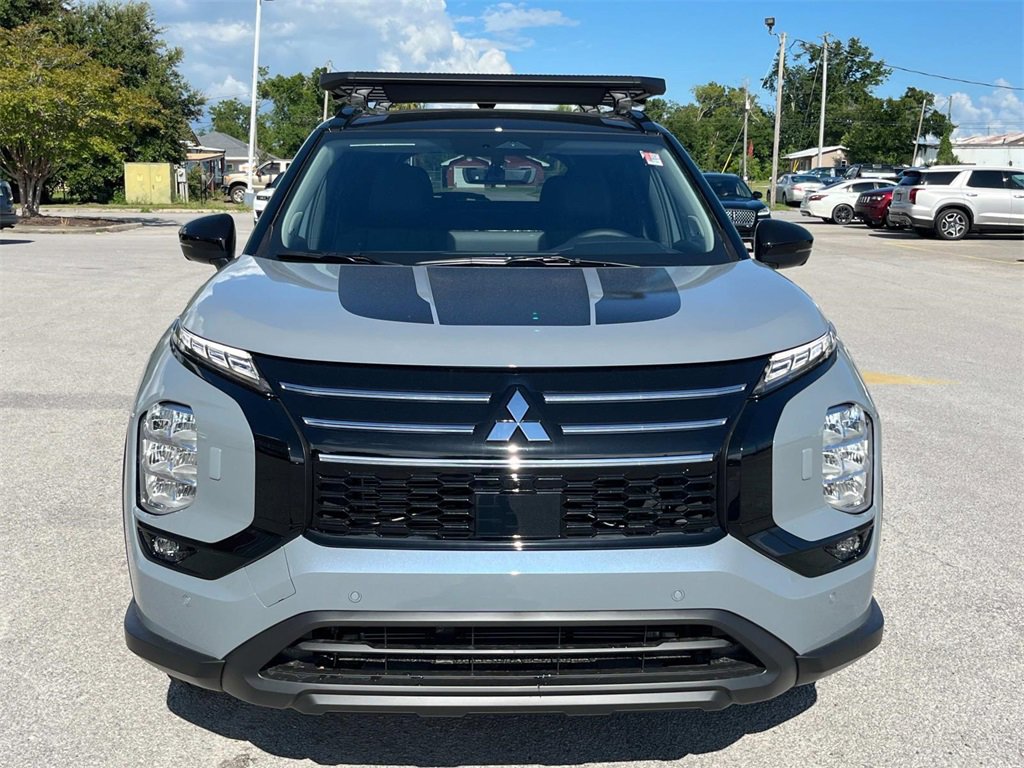 New 2025 Mitsubishi Outlander SE image 8