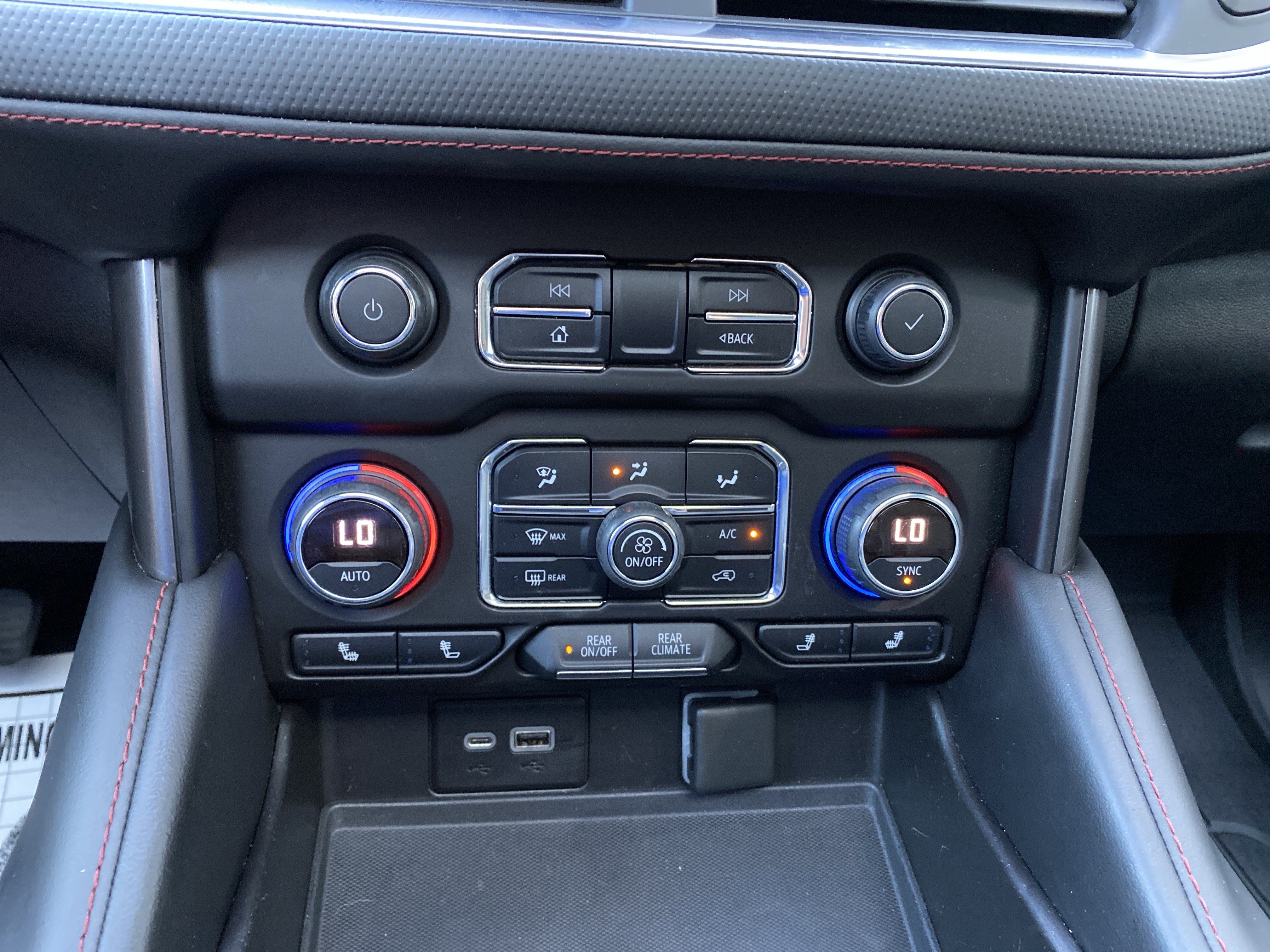 Used 2021 Chevrolet Tahoe RST RWD image 29