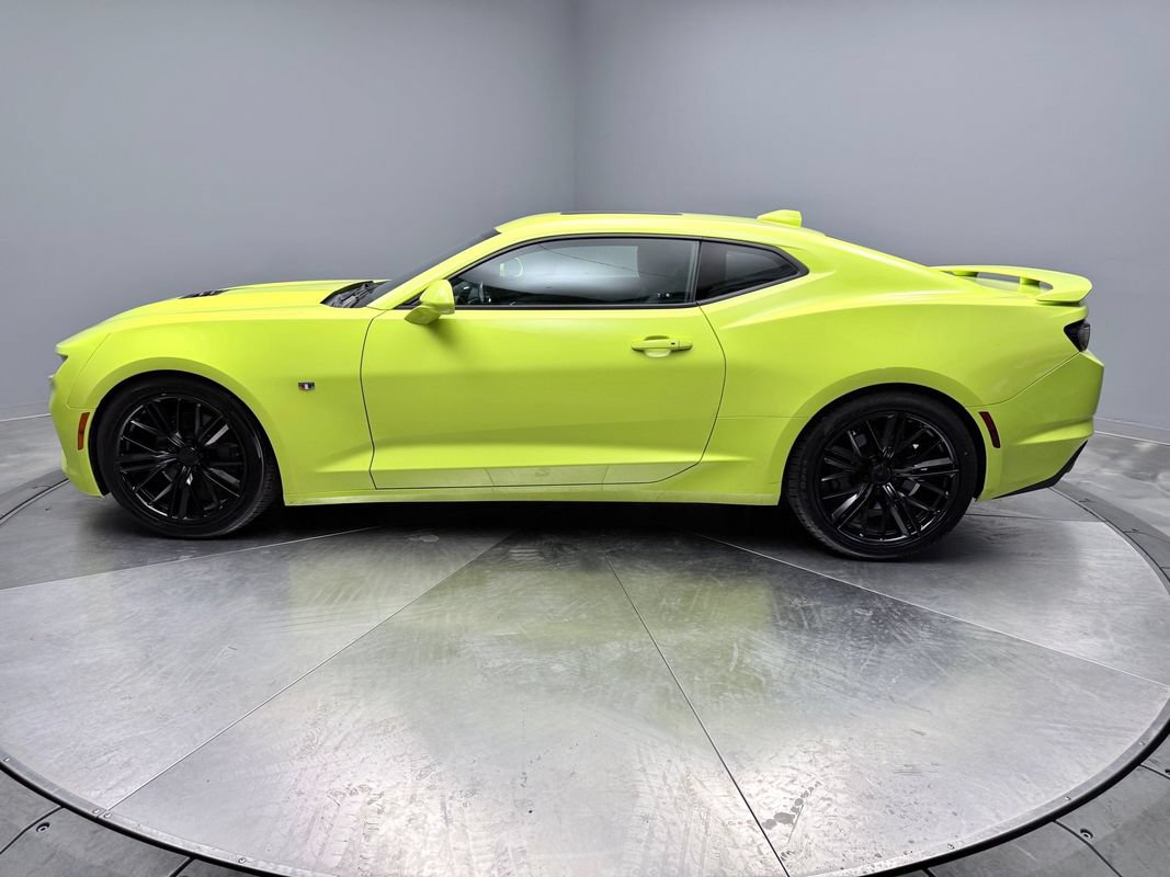 Used 2020 Chevrolet Camaro SS RWD image 8