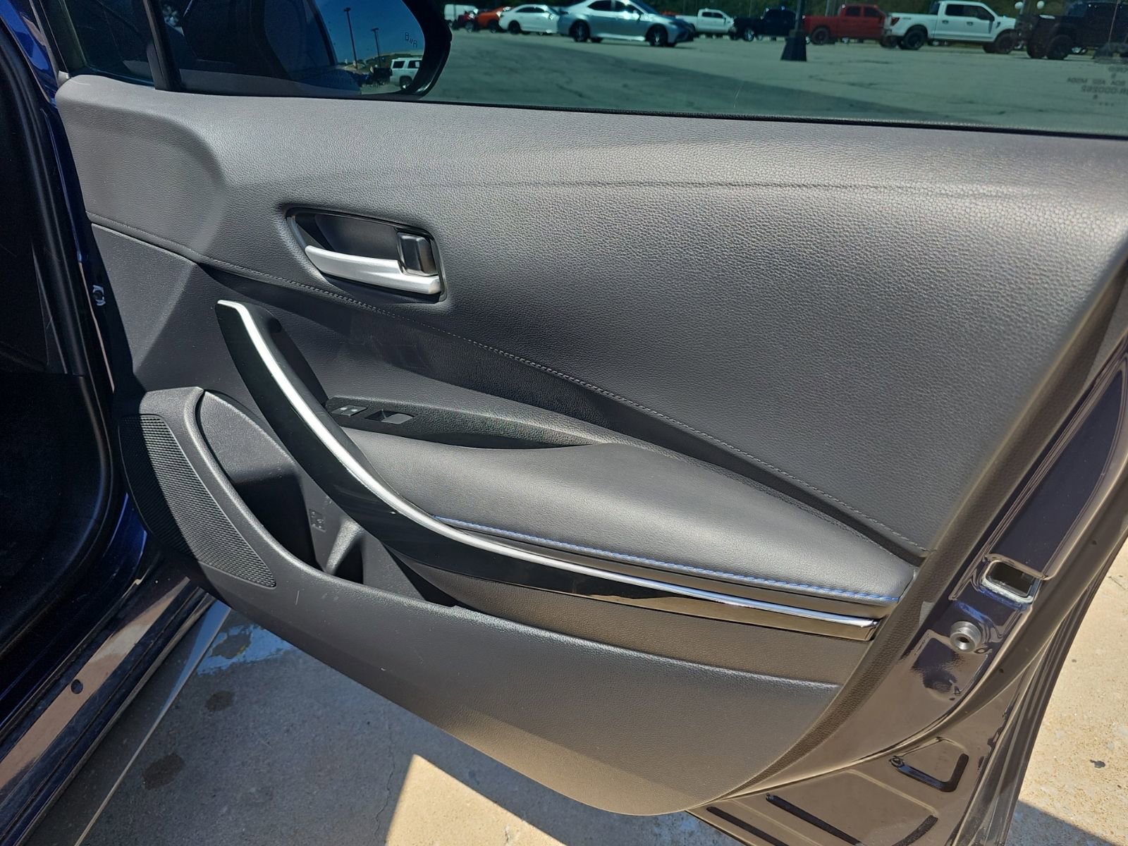 Used 2020 Toyota Corolla XSE FWD image 27