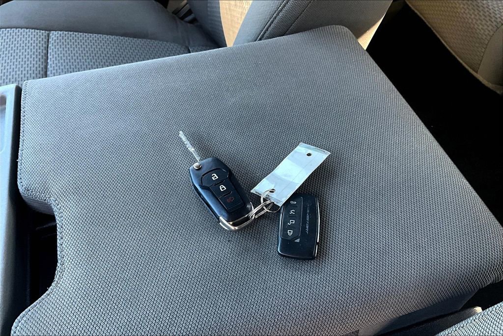 Used 2016 Ford F150 XLT w/ XTR Package image 33