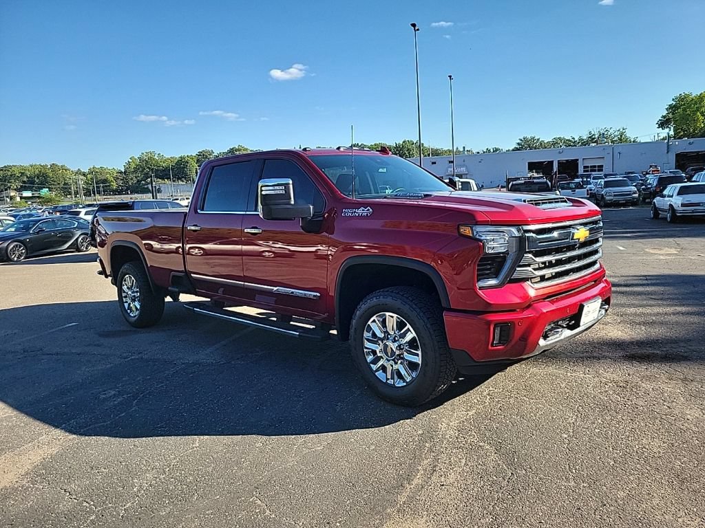 Used 2024 Chevrolet Silverado 2500 High Country w/ Z71 Off-Road Package AWD/4WD image 4