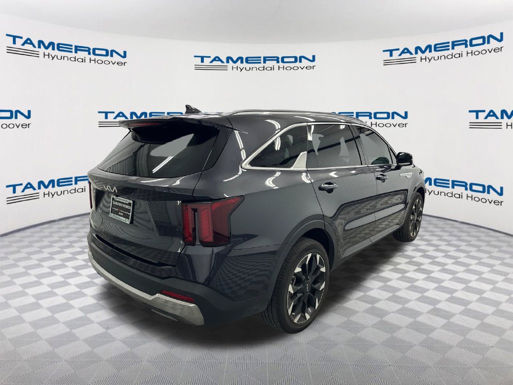 Used 2025 Kia Sorento EX FWD image 5