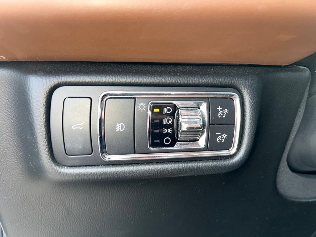 Used 2021 Lincoln Aviator Reserve w/ Elements Package Plus AWD/4WD image 21
