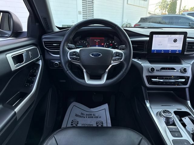 Used 2022 Ford Explorer XLT w/ Equipment Group 202A RWD image 13