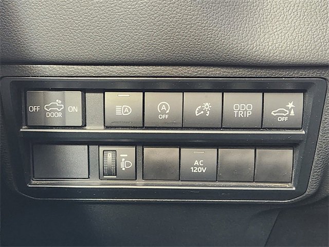 Used 2023 Toyota Tundra Limited image 23