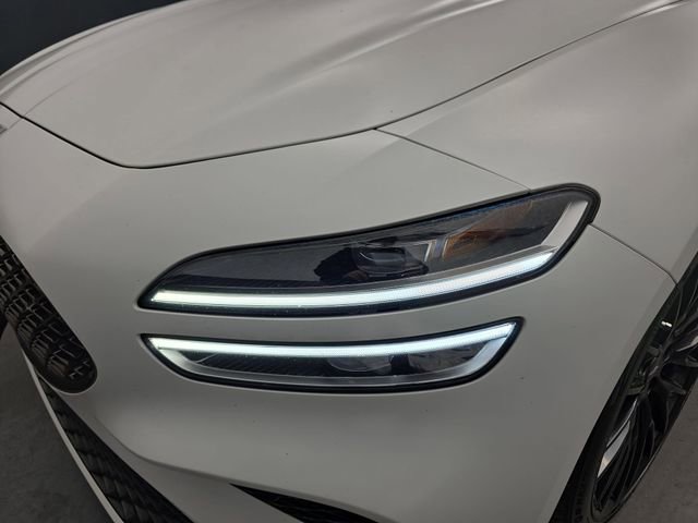 Used 2022 Genesis G70 3.3T Launch Edition image 14