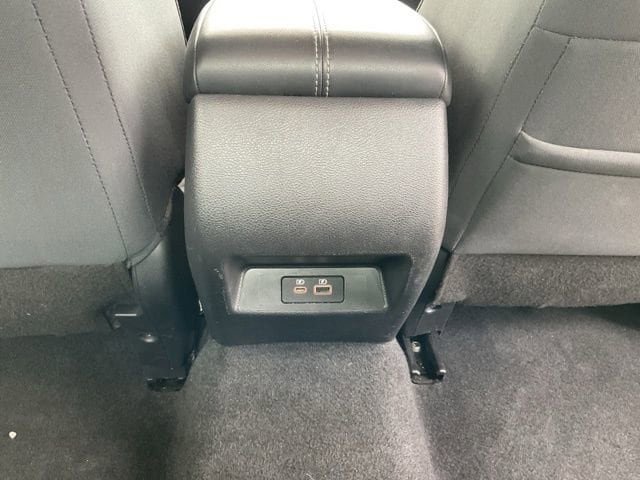 Used 2025 Nissan Altima 2.5 SV FWD image 13