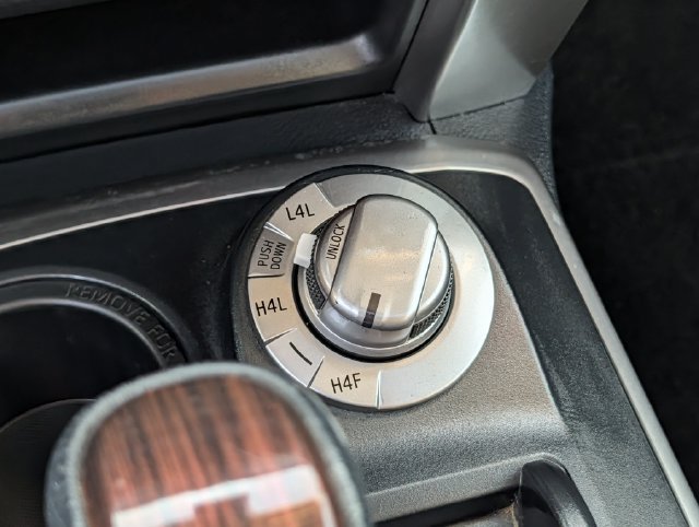 Used 2022 Toyota 4Runner Limited AWD/4WD image 17
