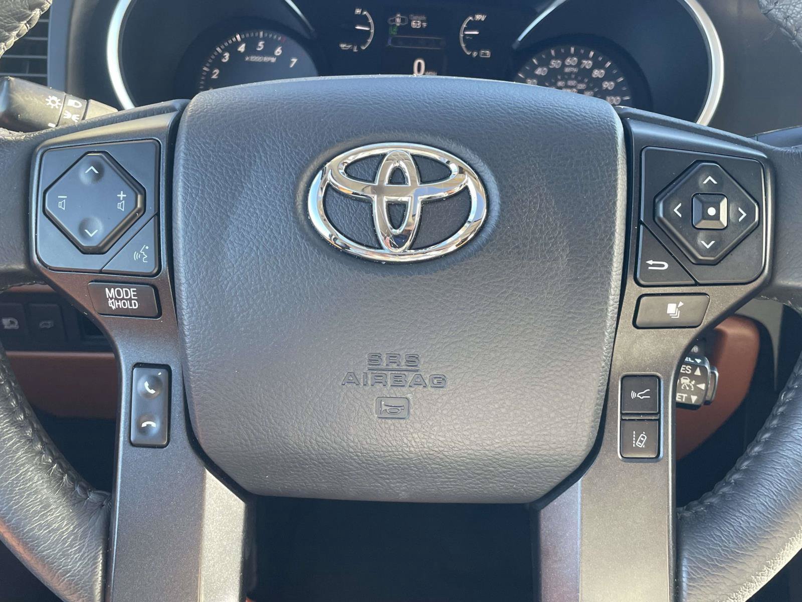 Used 2018 Toyota Sequoia Platinum RWD image 28