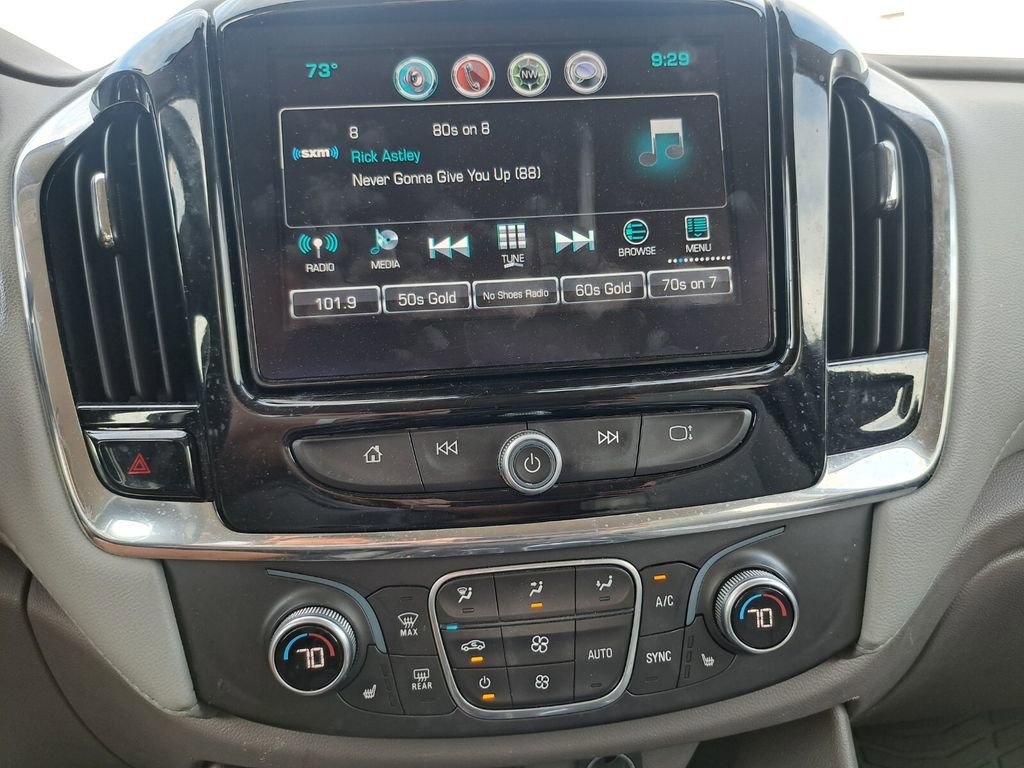 Used 2018 Chevrolet Traverse LT image 9