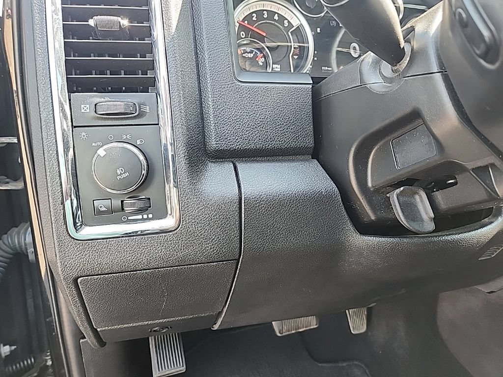 Used 2017 RAM 2500 Laramie w/ Convenience Group AWD/4WD image 14