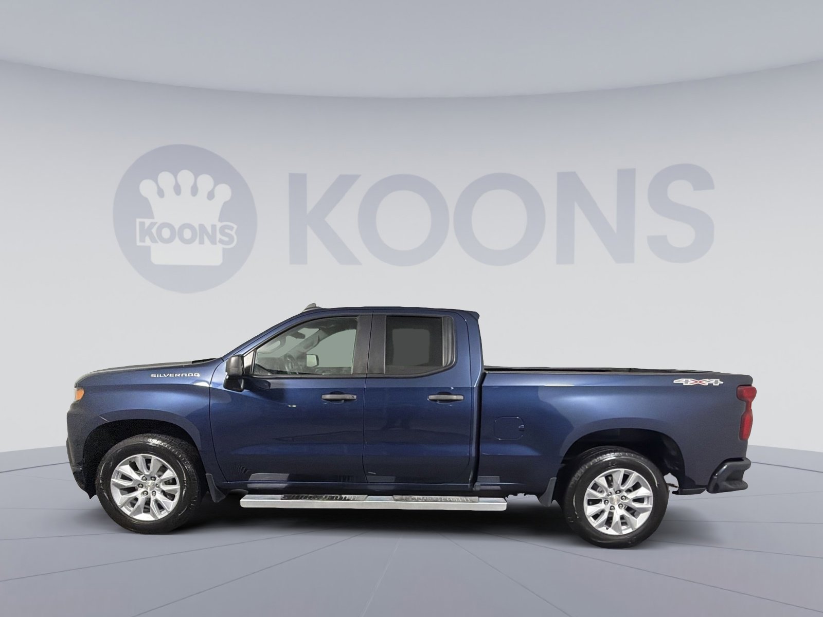 Used 2022 Chevrolet Silverado 1500 Custom image 2