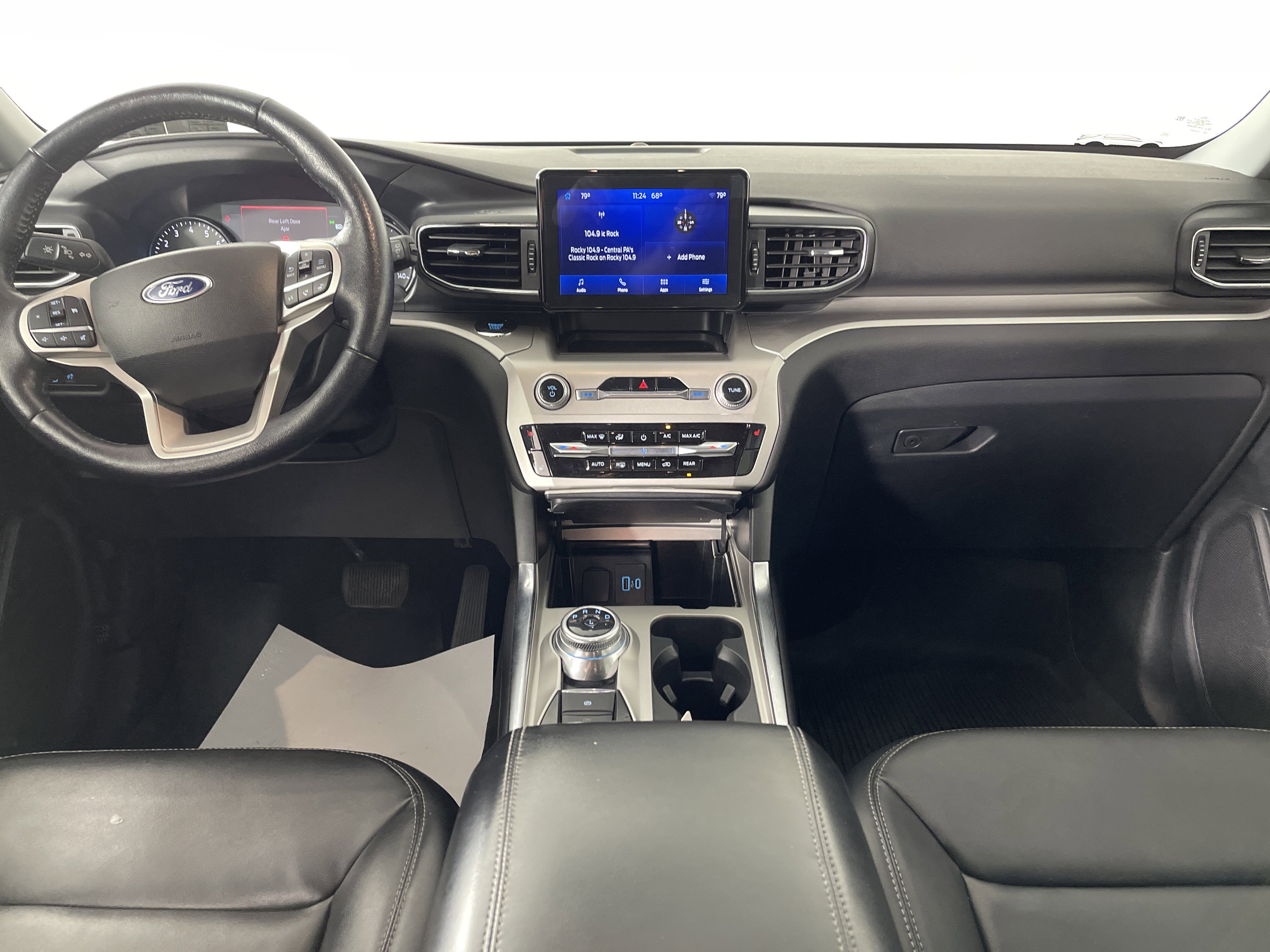 Used 2022 Ford Explorer XLT w/ Equipment Group 202A image 15