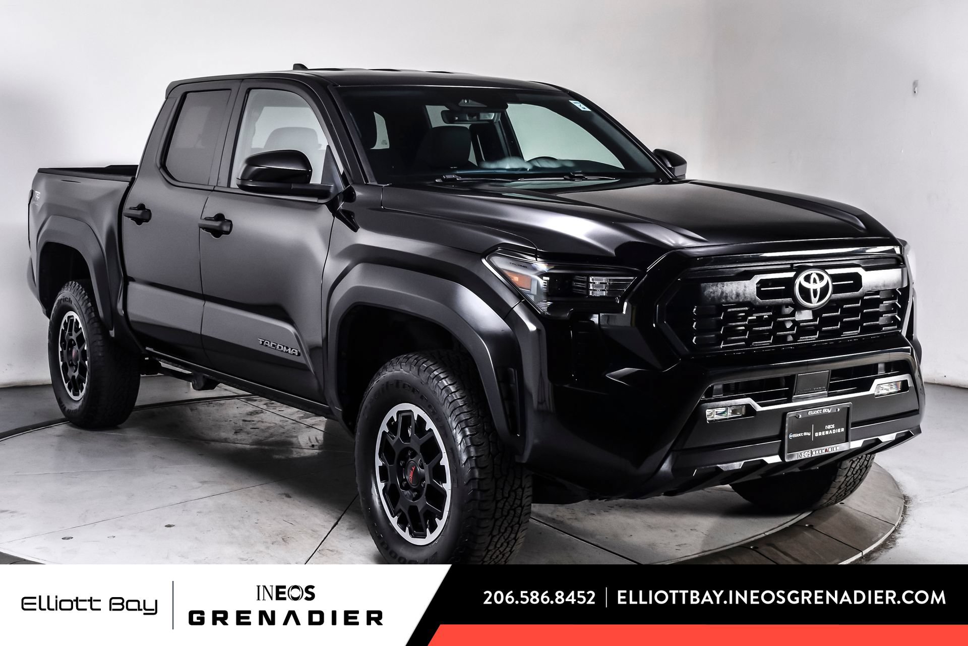 Used 2024 Toyota Tacoma TRD Off-Road AWD/4WD image 1