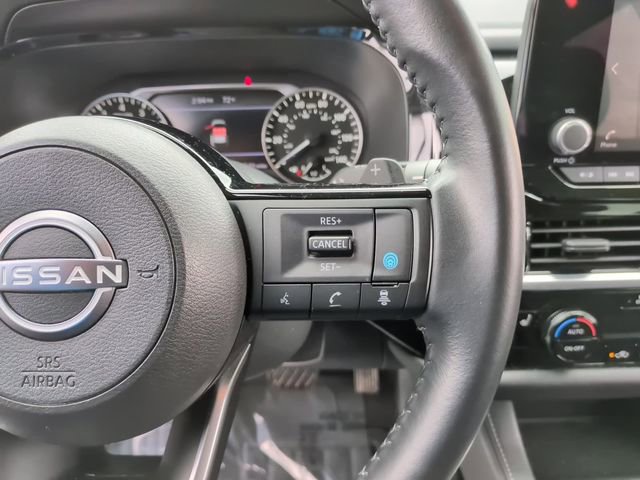 Used 2022 Nissan Pathfinder SV image 23