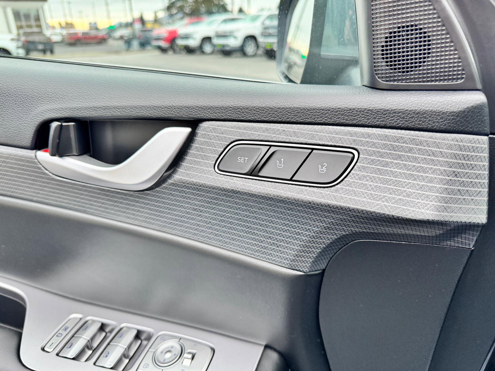 Used 2025 Hyundai Palisade Limited image 33