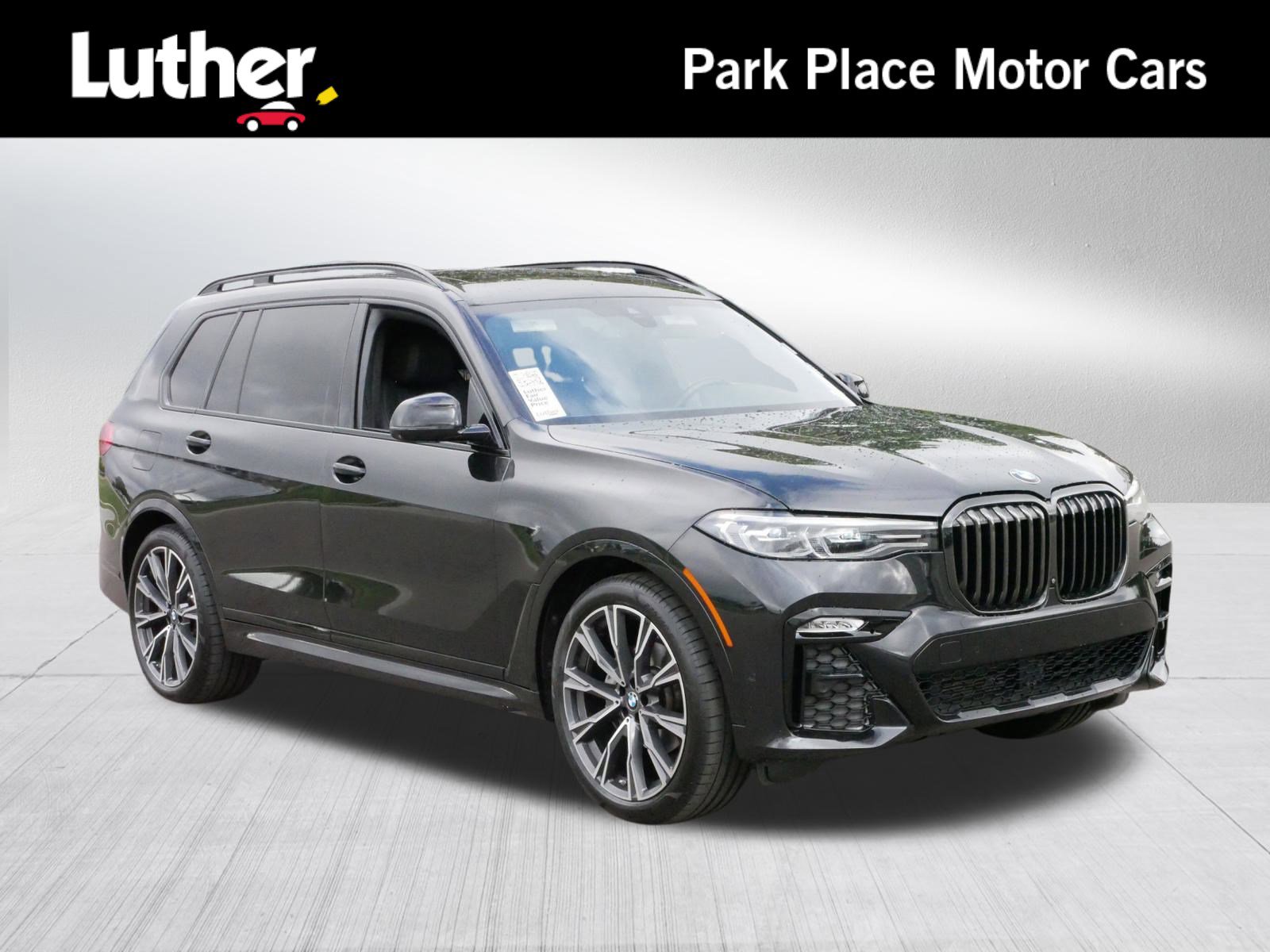 Used 2022 BMW X7 xDrive40i w/ M Sport Package image 1