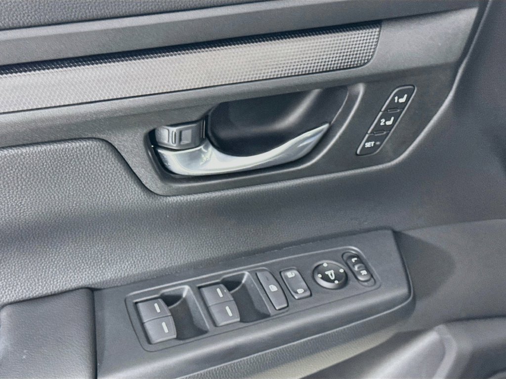 Used 2025 Honda CR-V Sport-L image 23
