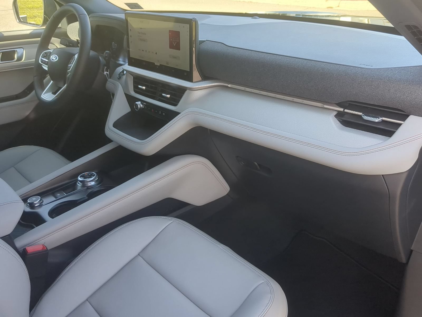 New 2027 Ford Explorer Active AWD/4WD image 39