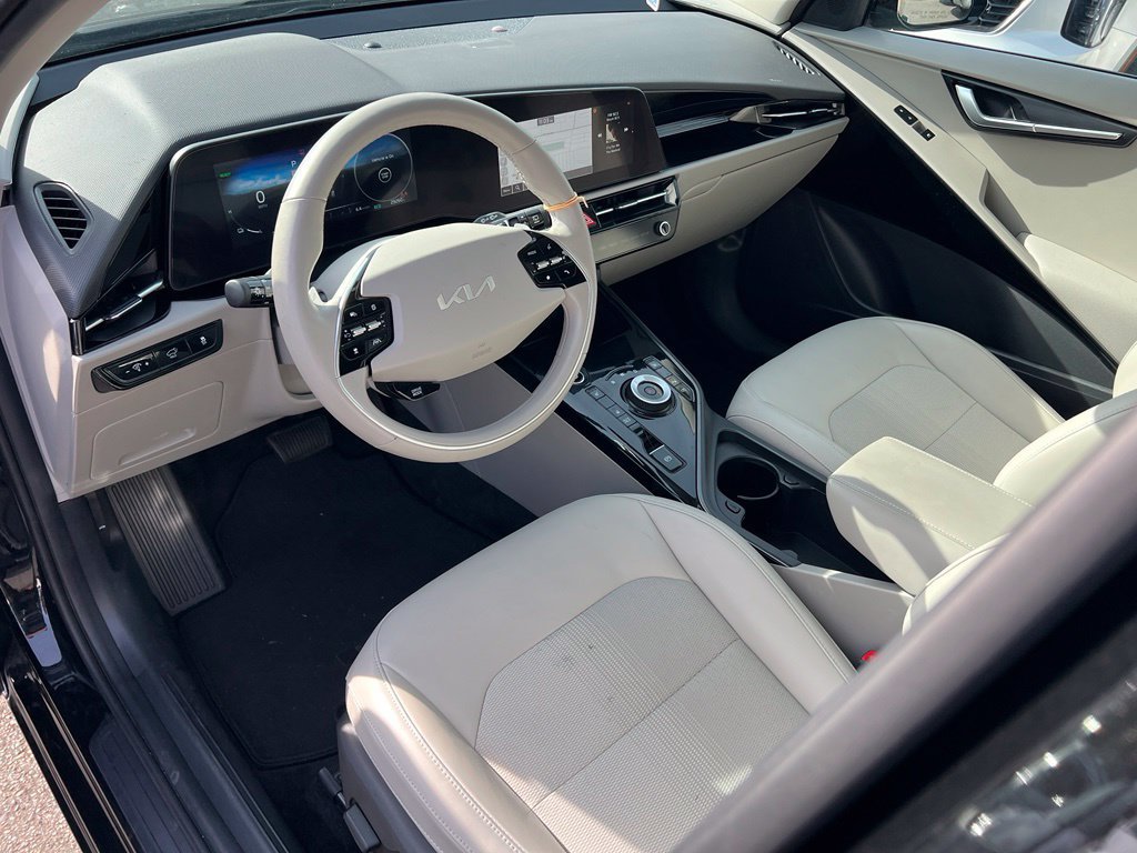 Certified 2023 Kia Niro Wind w/ Wind Preserve Package FWD image 15