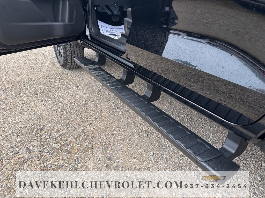 Used 2024 Chevrolet Colorado Trail Boss w/ Technology Package image 38