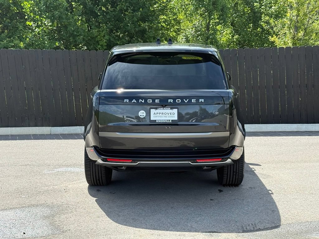 Certified 2025 Land Rover Range Rover Long Wheelbase SE AWD/4WD image 4