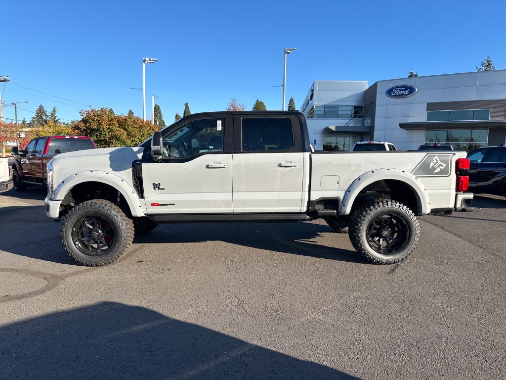 New 2026 Ford F250 XLT w/ XLT Premium Package AWD/4WD image 3