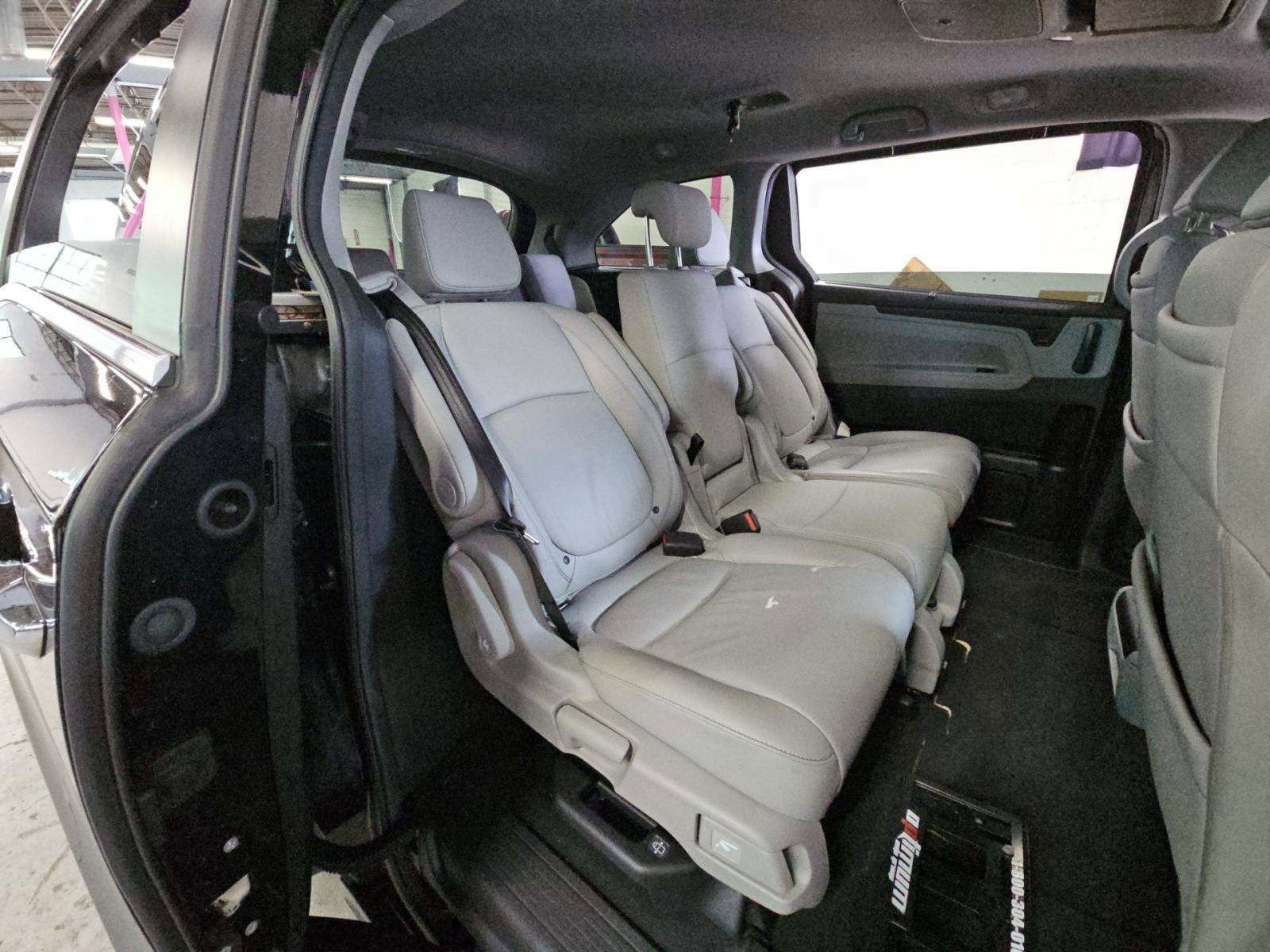 Used 2022 Honda Odyssey Touring image 13